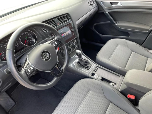 Volkswagen Golf - Afbeelding 12 van 26