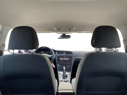 Volkswagen Golf - Afbeelding 20 van 26