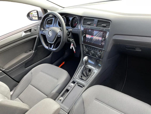 Volkswagen Golf - Afbeelding 23 van 26