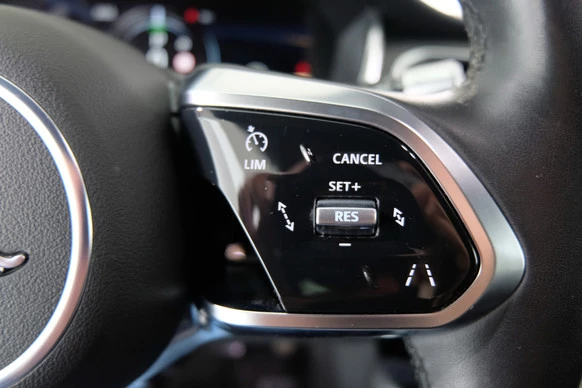Jaguar I-PACE - Afbeelding 17 van 30
