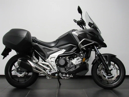 Honda NC 750 - Afbeelding 1 van 8