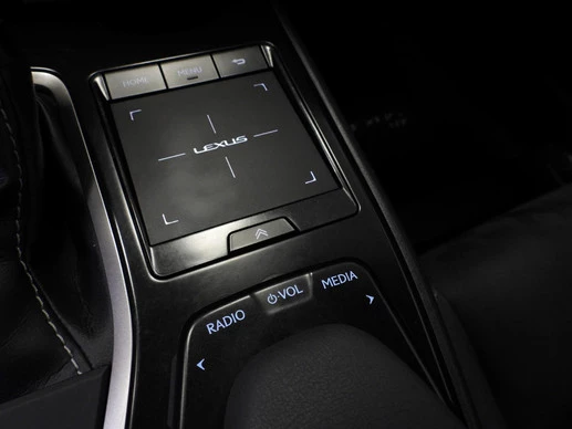 Lexus UX - Afbeelding 15 van 30
