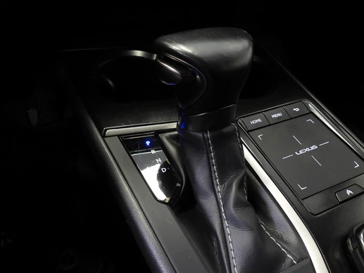 Lexus UX - Afbeelding 19 van 30