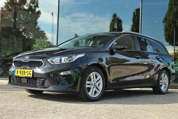 Kia Ceed - Afbeelding 1 van 30