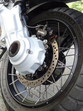 Moto Guzzi Stelvio - Afbeelding 15 van 17