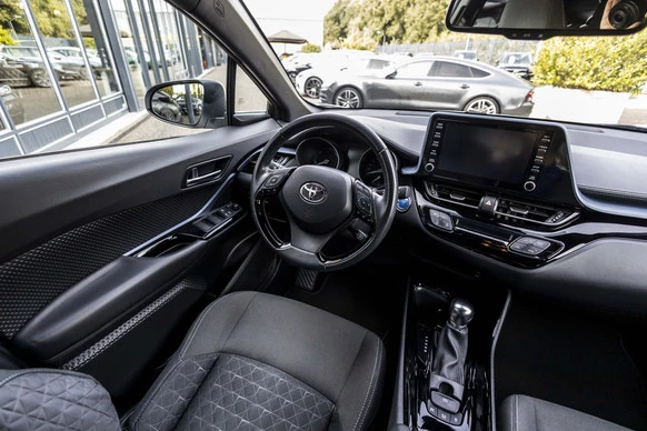 Toyota C-HR - Afbeelding 18 van 30