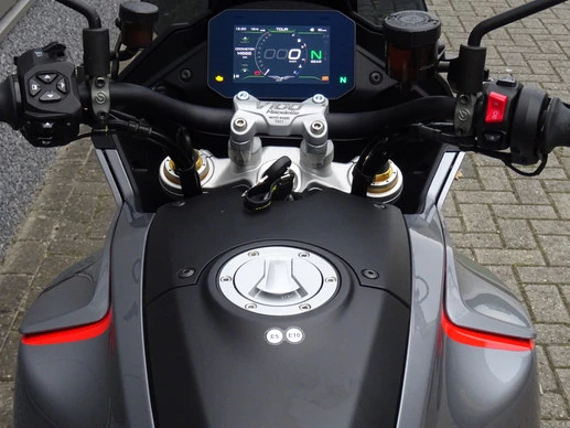 Moto Guzzi V100 - Afbeelding 11 van 16