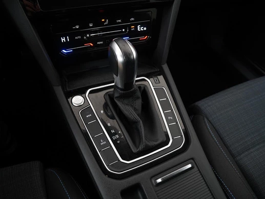 Volkswagen Passat - Afbeelding 10 van 30