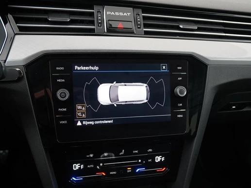 Volkswagen Passat - Afbeelding 19 van 30