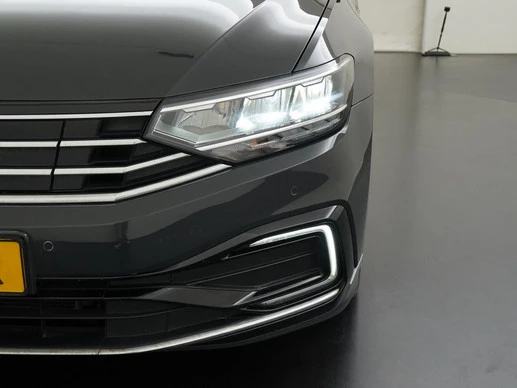 Volkswagen Passat - Afbeelding 21 van 30