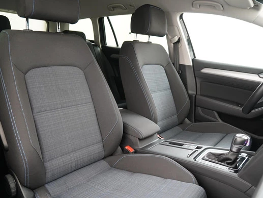 Volkswagen Passat - Afbeelding 29 van 30