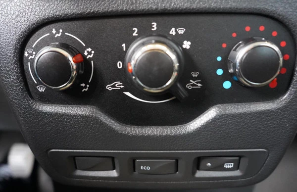 Dacia Lodgy - Afbeelding 15 van 20