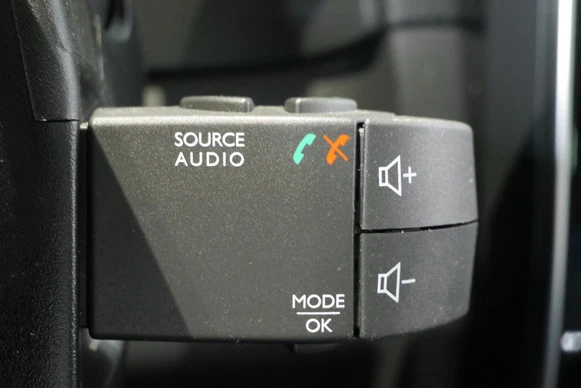 Renault Clio - Afbeelding 28 van 30