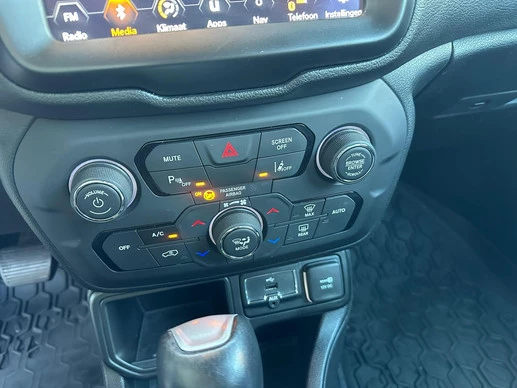 Jeep Renegade - Afbeelding 16 van 24