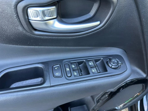Jeep Renegade - Afbeelding 20 van 24