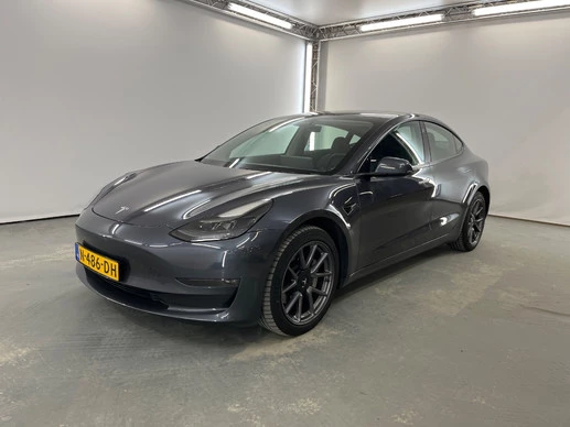 Tesla Model 3 - Afbeelding 1 van 10