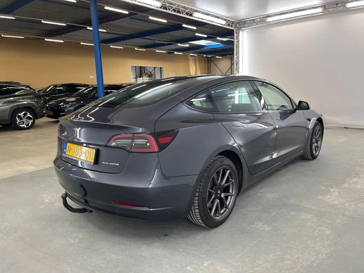 Tesla Model 3 - Afbeelding 5 van 10