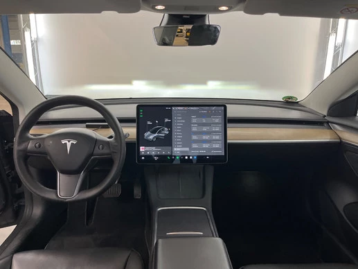 Tesla Model 3 - Afbeelding 6 van 10