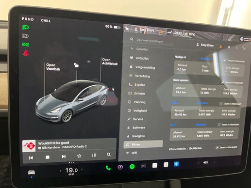 Tesla Model 3 - Afbeelding 7 van 10
