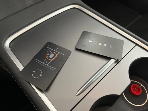 Tesla Model 3 - Afbeelding 10 van 10