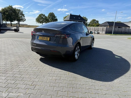 Tesla Model Y - Afbeelding 5 van 18