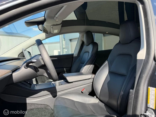 Tesla Model Y - Afbeelding 12 van 18