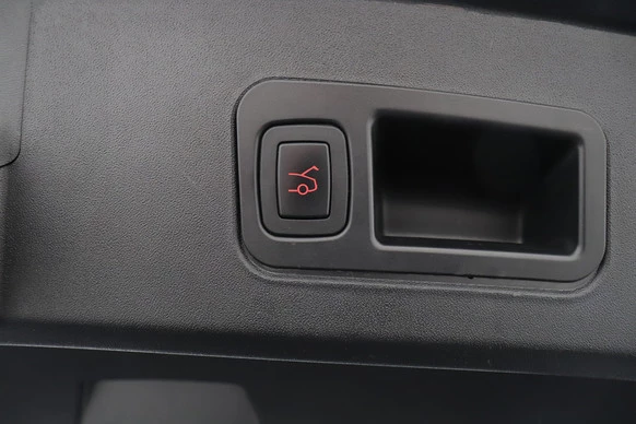Tesla Model S - Afbeelding 14 van 25