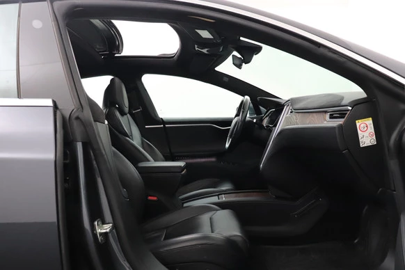 Tesla Model S - Afbeelding 15 van 25