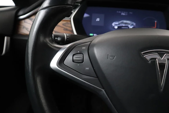 Tesla Model S - Afbeelding 18 van 25