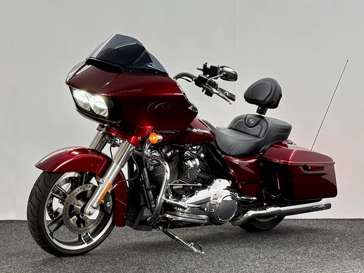 Harley-Davidson Road Glide - Afbeelding 1 van 21