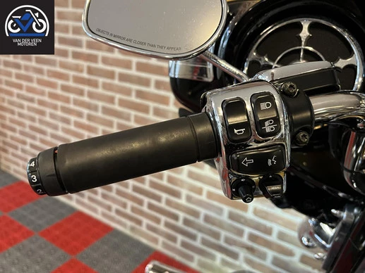 Harley-Davidson Electra Glide - Afbeelding 10 van 14