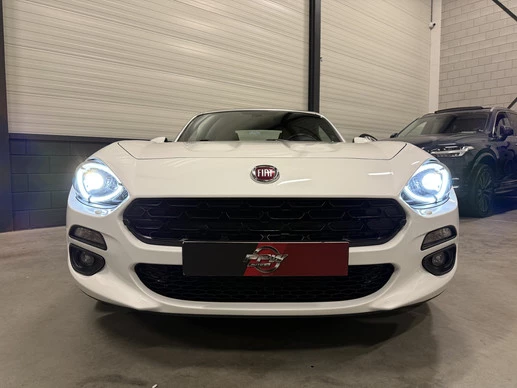 Fiat 124 Spider - Afbeelding 3 van 30