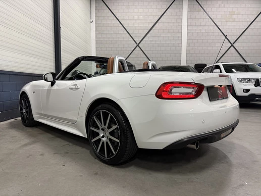 Fiat 124 Spider - Afbeelding 7 van 30