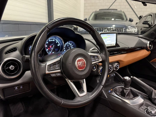 Fiat 124 Spider - Afbeelding 14 van 30