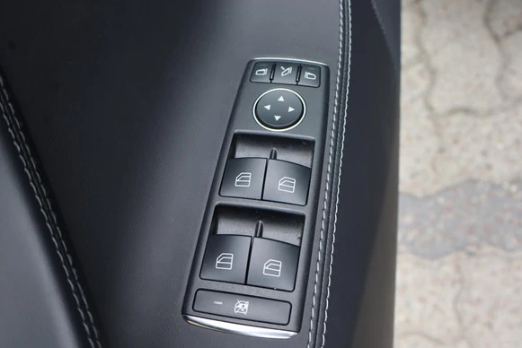 Tesla Model S - Afbeelding 20 van 30