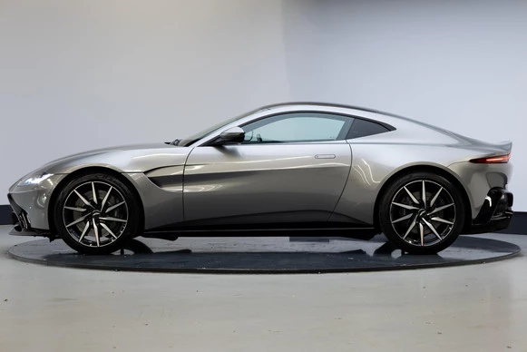 Aston Martin V8 Vantage - Afbeelding 27 van 30