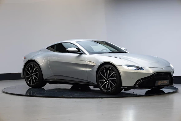 Aston Martin V8 Vantage - Afbeelding 1 van 27