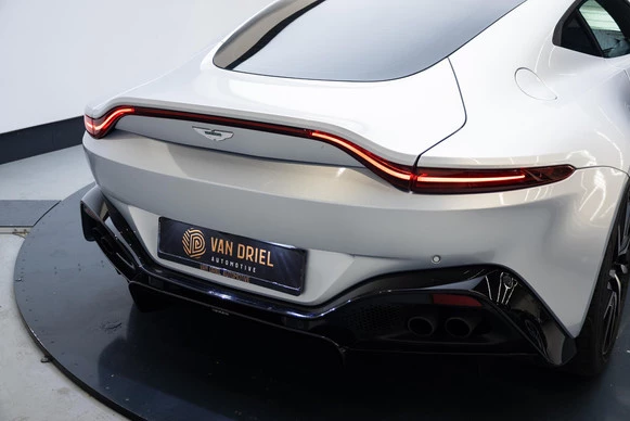 Aston Martin V8 Vantage - Afbeelding 4 van 27