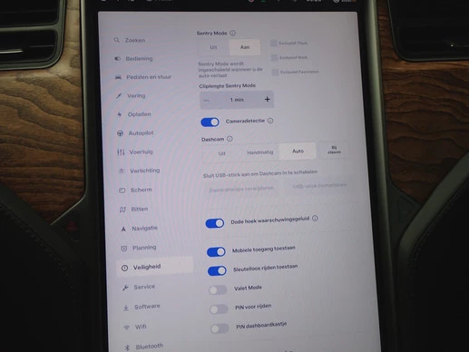 Tesla Model S - Afbeelding 24 van 30