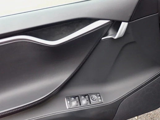 Tesla Model S - Afbeelding 29 van 30