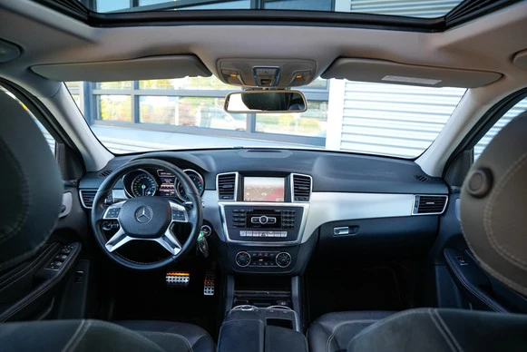 Mercedes-Benz M-Klasse - Afbeelding 2 van 30