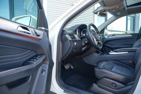 Mercedes-Benz M-Klasse - Afbeelding 6 van 30