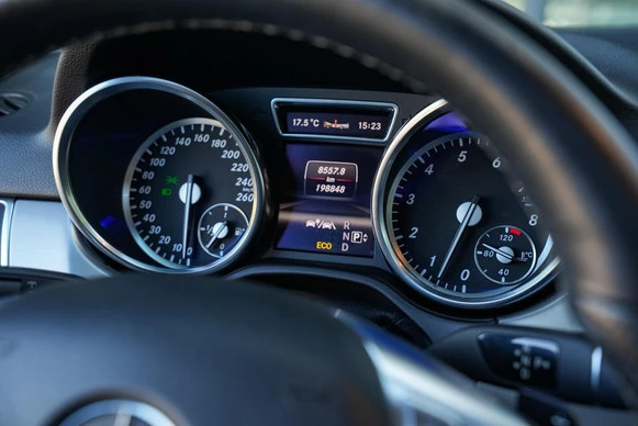 Mercedes-Benz M-Klasse - Afbeelding 20 van 30