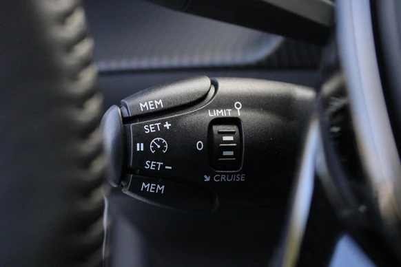 Peugeot e-208 - Afbeelding 6 van 28
