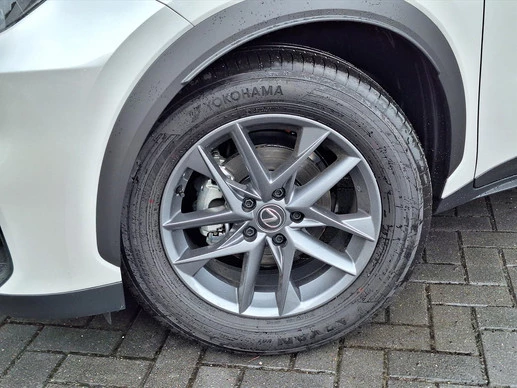 Lexus LBX - Afbeelding 6 van 30