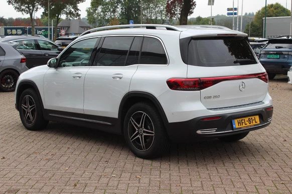Mercedes-Benz EQB - Afbeelding 3 van 30