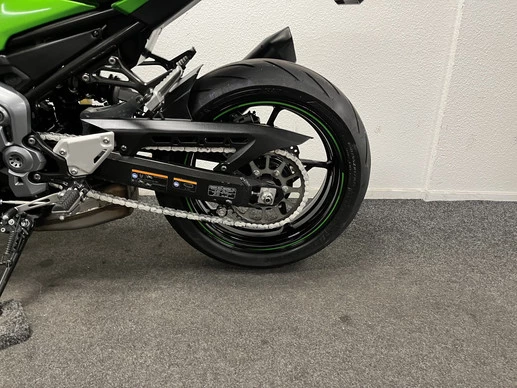 Kawasaki Z900 - Afbeelding 17 van 21
