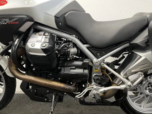 Moto Guzzi Stelvio - Afbeelding 17 van 22