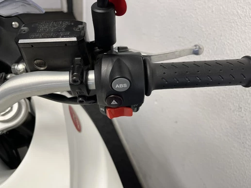 Moto Guzzi Stelvio - Afbeelding 22 van 22