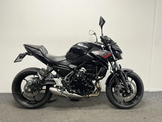 Kawasaki Z650 - Afbeelding 1 van 20